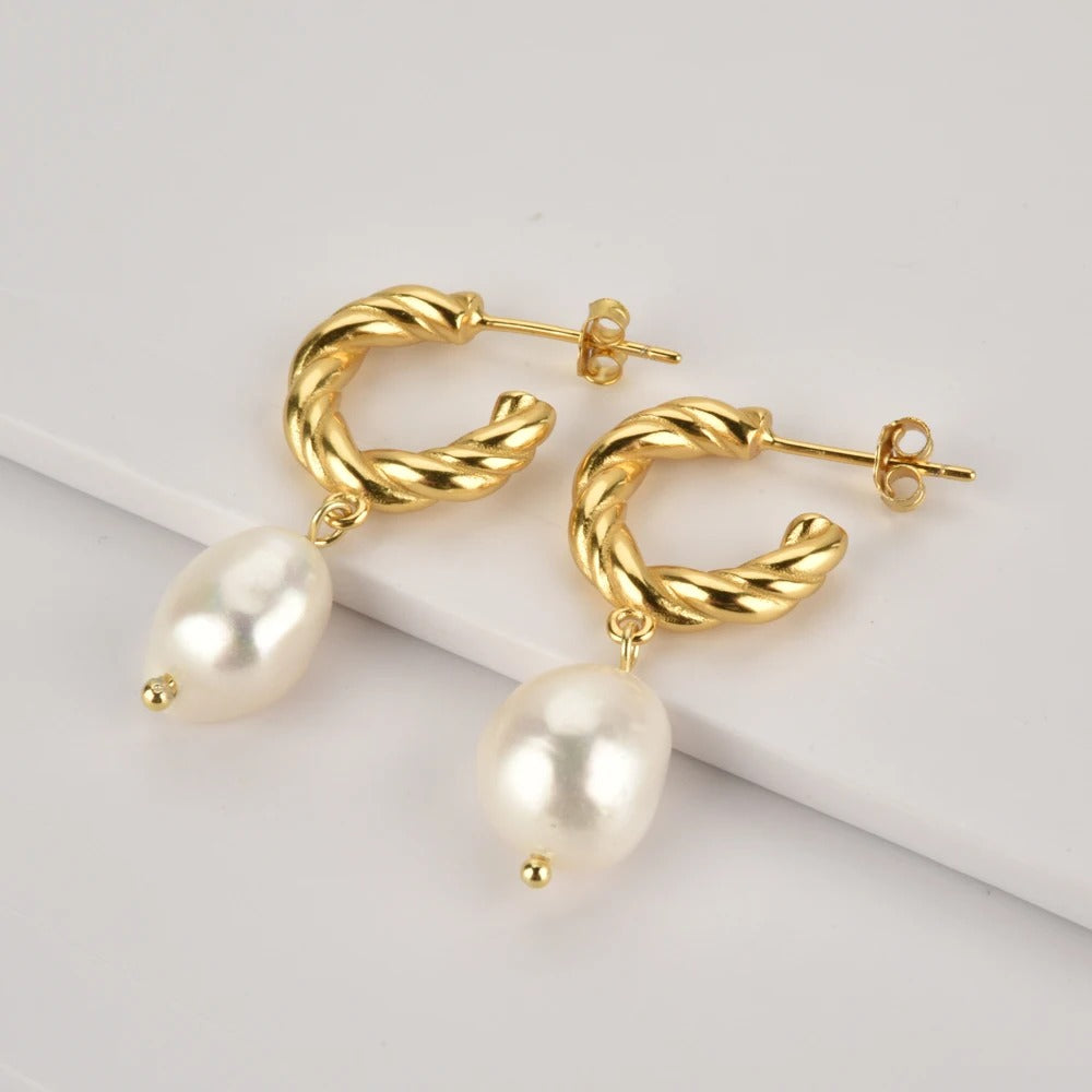 Freshwater Pearl Drop Earrings